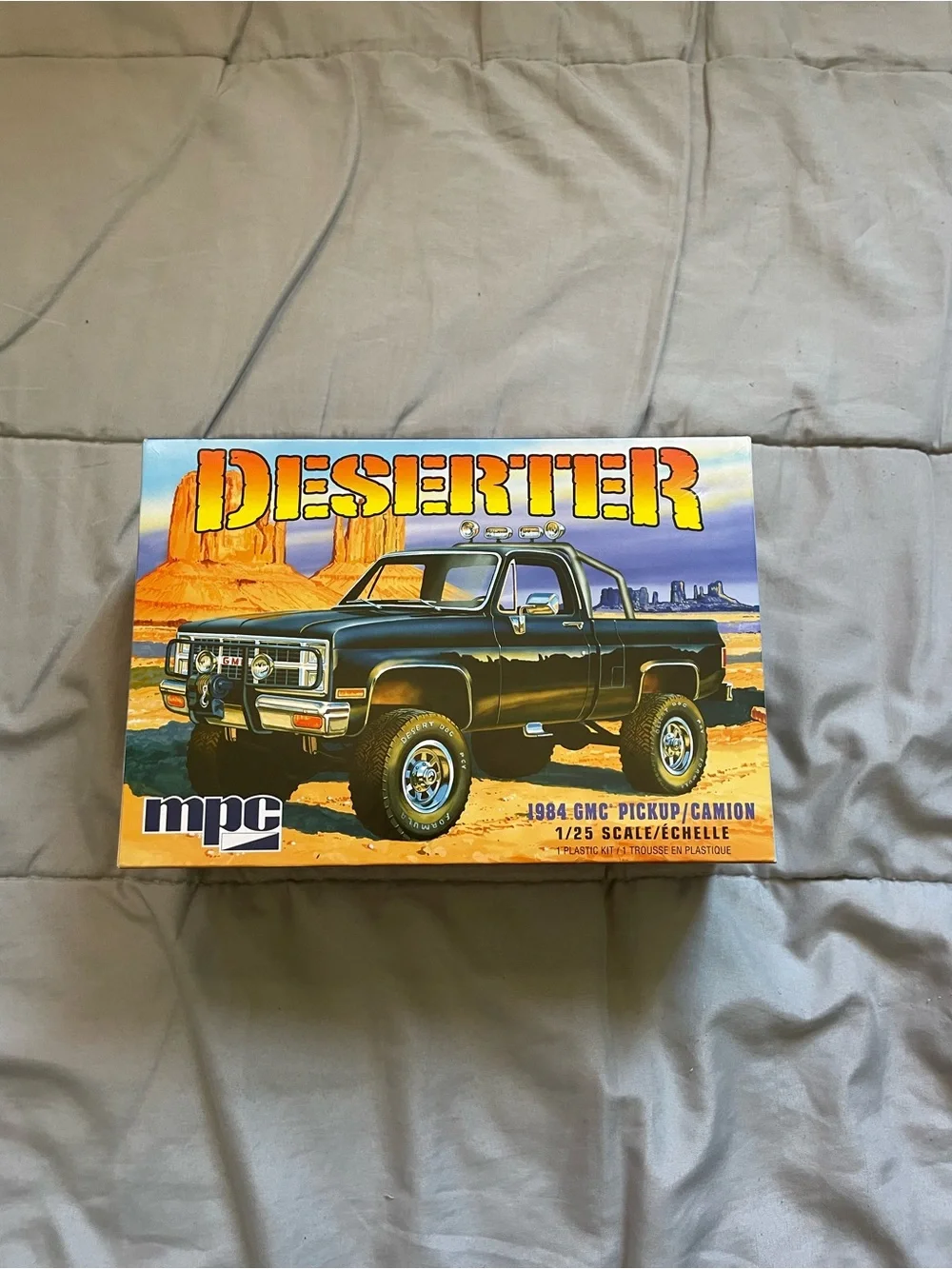 Deserter 1984 GMC Pickup Model Kit - Black